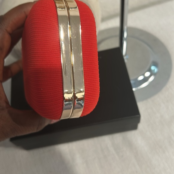 Giorgio Armani Beauty Clutch like new - Picture 5 of 8